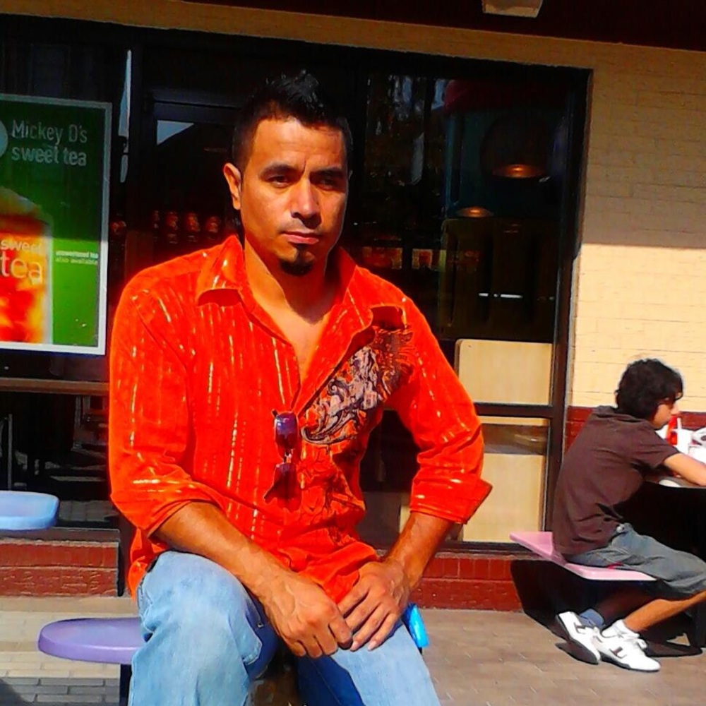 Meet your Posher, Ramiro